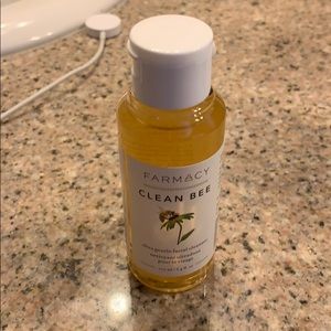 Farmacy Clean Bee Facial Cleanser